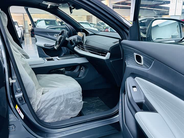 Changan CS55 Plus Hybrid 2025 2025款 智慧新蓝鲸 125km 战舰版