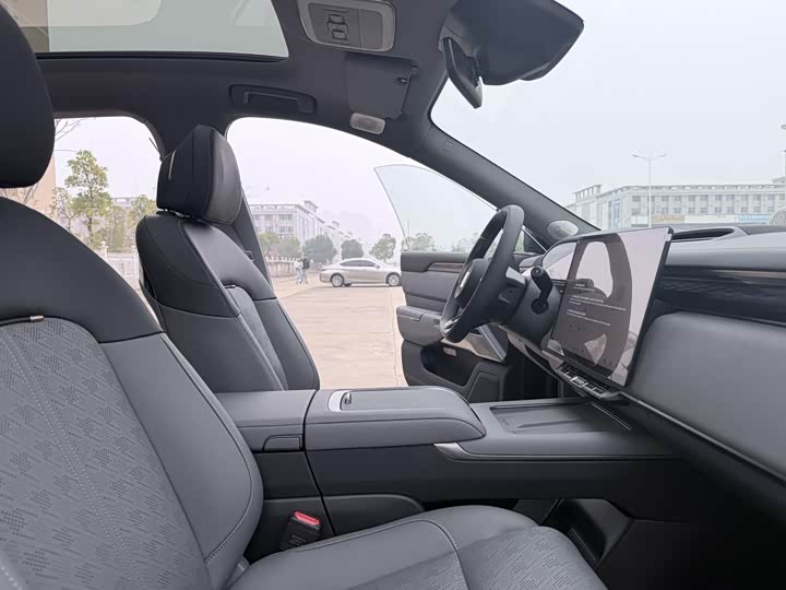 Zeekr 7X 2025 2025款 100kWh 长续航后驱智驾版