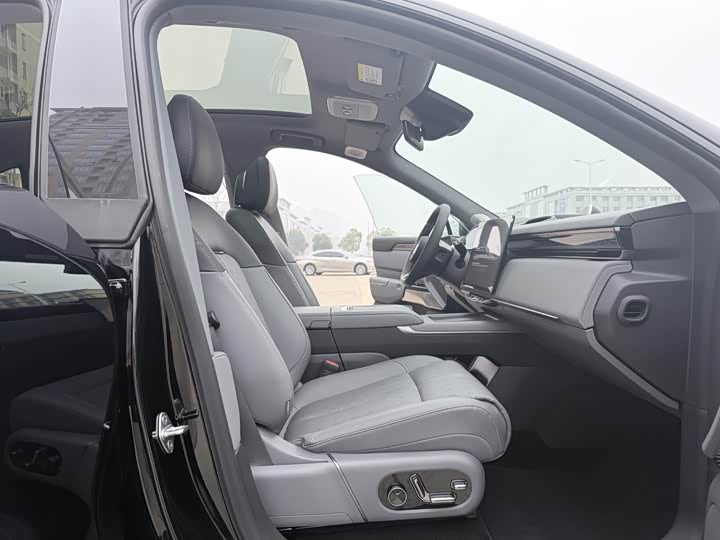 Zeekr 7X 2025 2025款 100kWh 长续航后驱智驾版