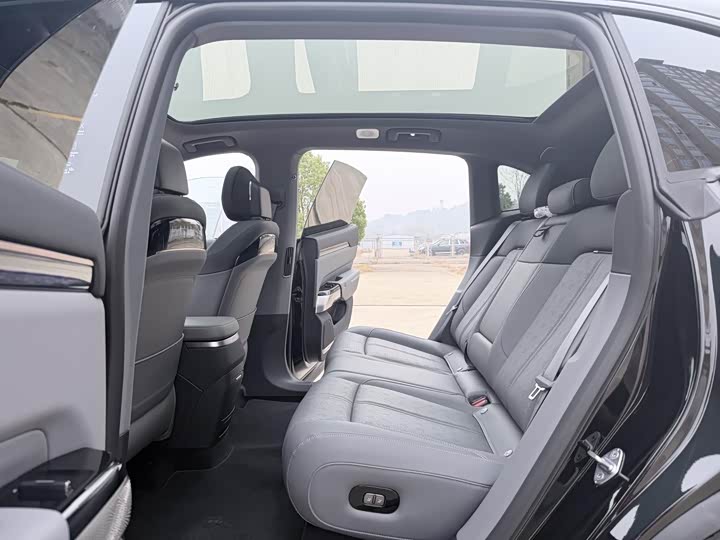 Zeekr 7X 2025 2025款 100kWh 长续航后驱智驾版