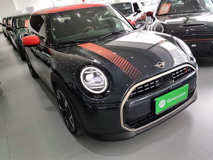Mini Mini 2025 2025款 2.0T COOPER S 艺术家