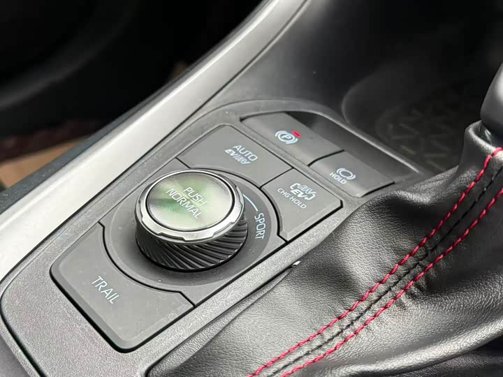 Toyota Wildlander Hybrid 2021 2021款 高性能版 2.5L 四驱激擎版