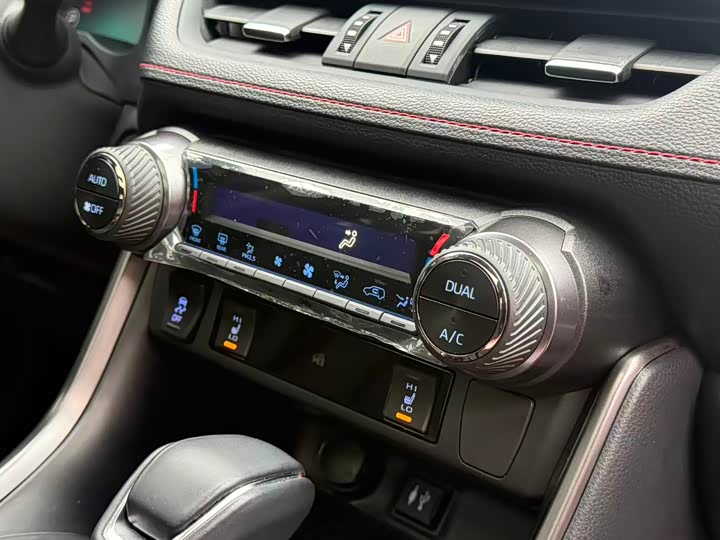 Toyota Wildlander Hybrid 2021 2021款 高性能版 2.5L 四驱激擎版