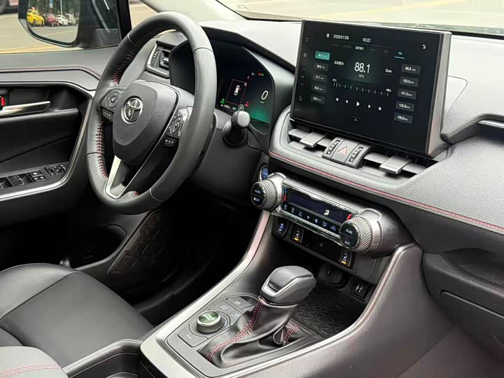 Toyota Wildlander Hybrid 2021 2021款 高性能版 2.5L 四驱激擎版