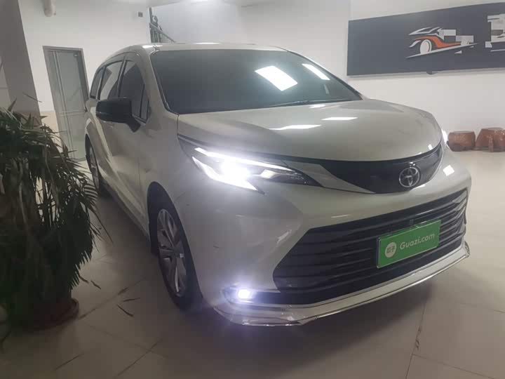 Toyota Sienna 2024 2024款 2.5L混动 尊贵版
