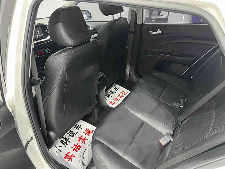 Kia KX1 2021 2021款 1.4L CVT天窗款