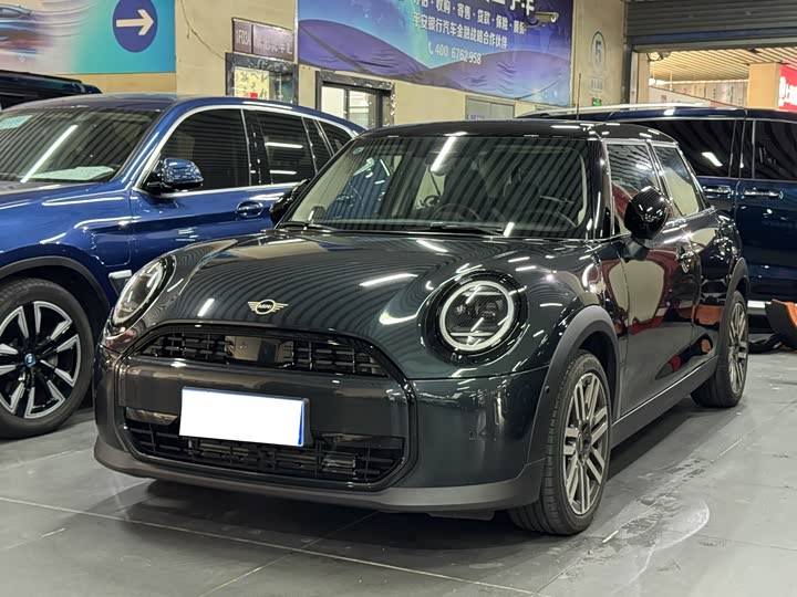 Mini Mini 2025 2025款 1.5T COOPER 经典派 五门版