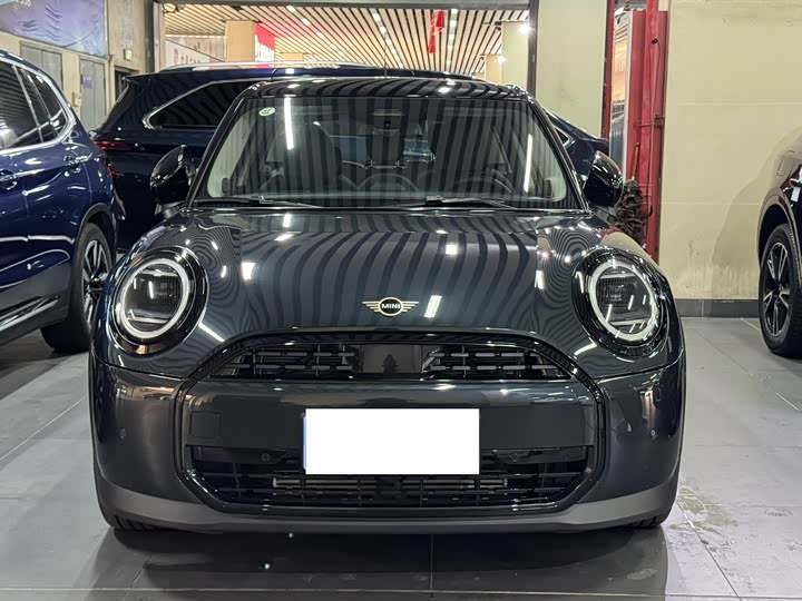 Mini Mini 2025 2025款 1.5T COOPER 经典派 五门版