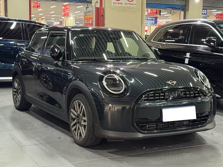Mini Mini 2025 2025款 1.5T COOPER 经典派 五门版