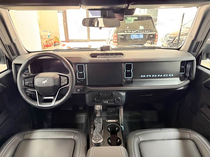 Ford Bronco 2024 2024款 2.3T 墨钻大脚越野版