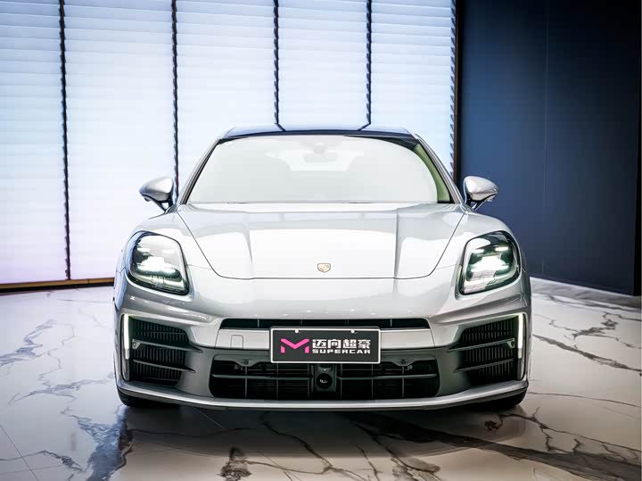 Porsche Panamera 2024 2024款 Panamera 4 行政加长版 2.9T