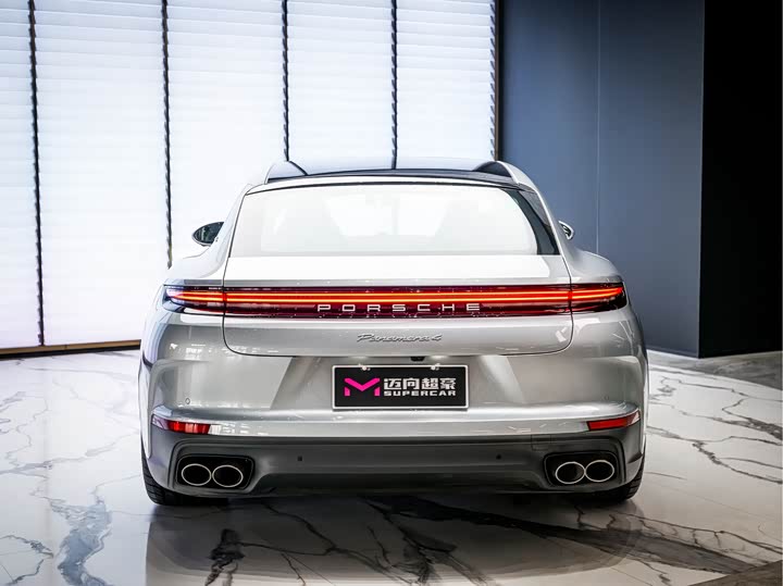 Porsche Panamera 2024 2024款 Panamera 4 行政加长版 2.9T