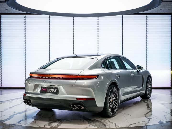 Porsche Panamera 2024 2024款 Panamera 4 行政加长版 2.9T