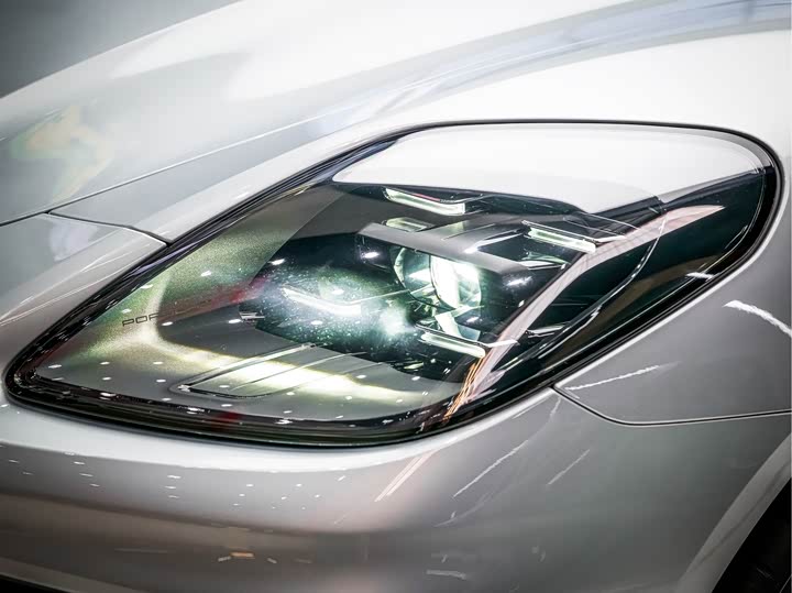 Porsche Panamera 2024 2024款 Panamera 4 行政加长版 2.9T