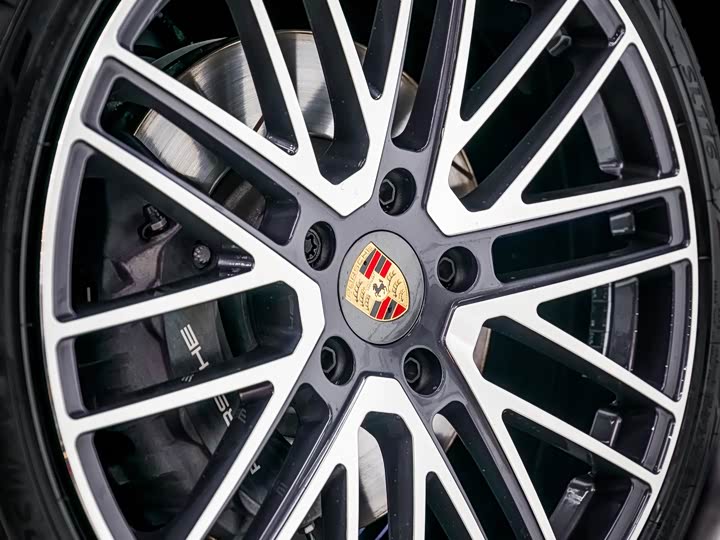 Porsche Panamera 2024 2024款 Panamera 4 行政加长版 2.9T