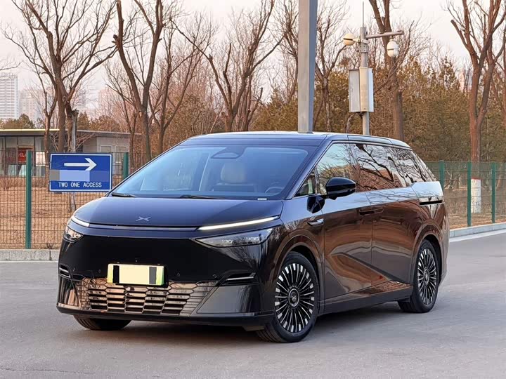 XPeng X9 2025 2025款 纯电 740超长续航 Max