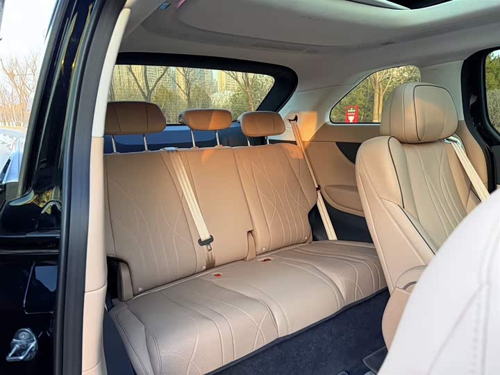 XPeng X9 2025 2025款 纯电 740超长续航 Max