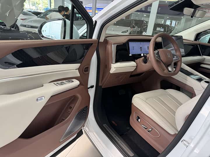 BYD Xia 2025 2025款 DM-i 1.5T 180km 超越型