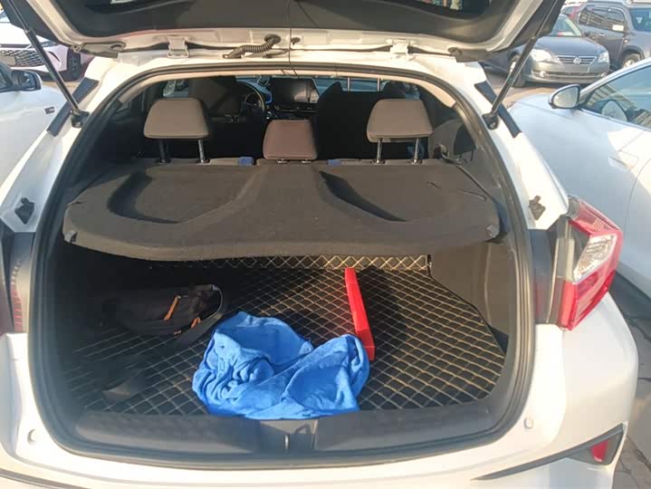 Toyota C-HR 2022 2022款 2.0L 舒适版