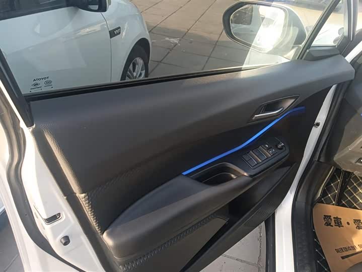 Toyota C-HR 2022 2022款 2.0L 舒适版