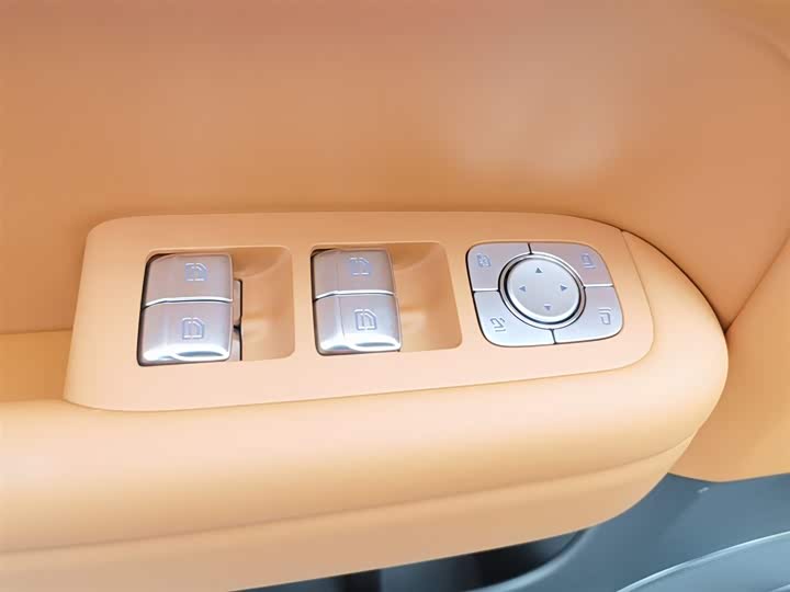 LiXiang L6 2025 2025款 Pro 智能焕新版