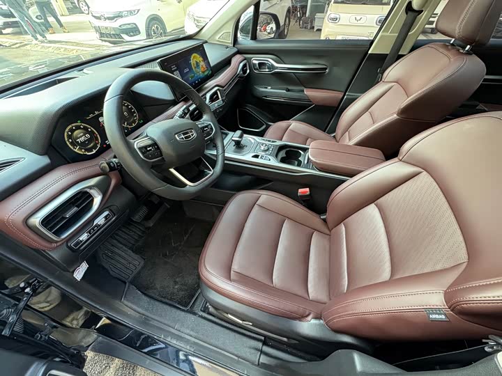 Geely Okavango 2022 2022款 1.8TD DCT旗舰型 7座