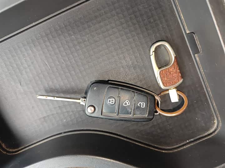 JAC Refine M3 2022 2022款 PLUS 1.5T 7座标准型