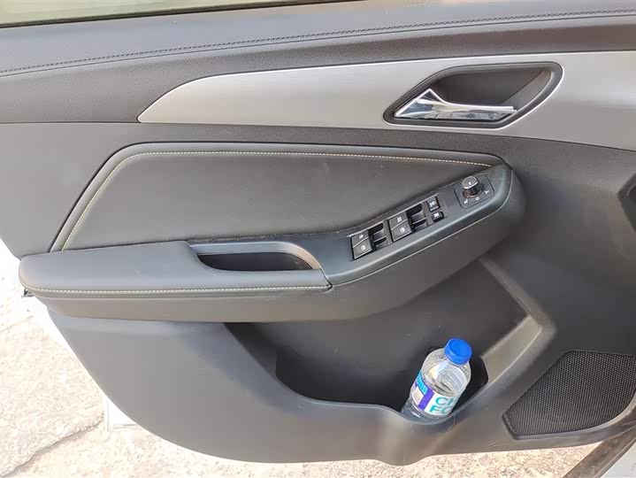 Beijing X3 2021 2021款 1.5T 手动荣耀版