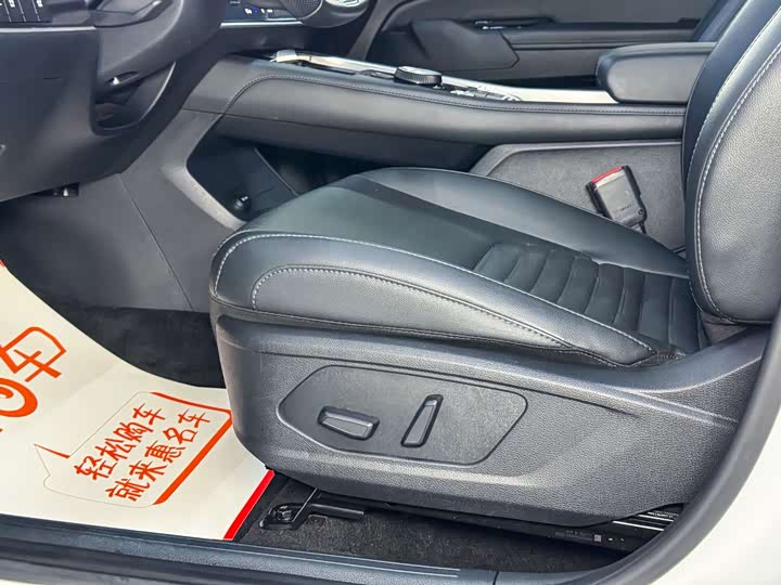 Kia Sportage 2023 2023款 2.0T 两驱尊贵版