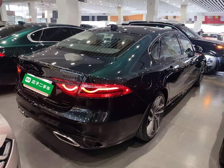Jaguar XF L 2025 2025款 2.0T P300 四驱90周年典藏版