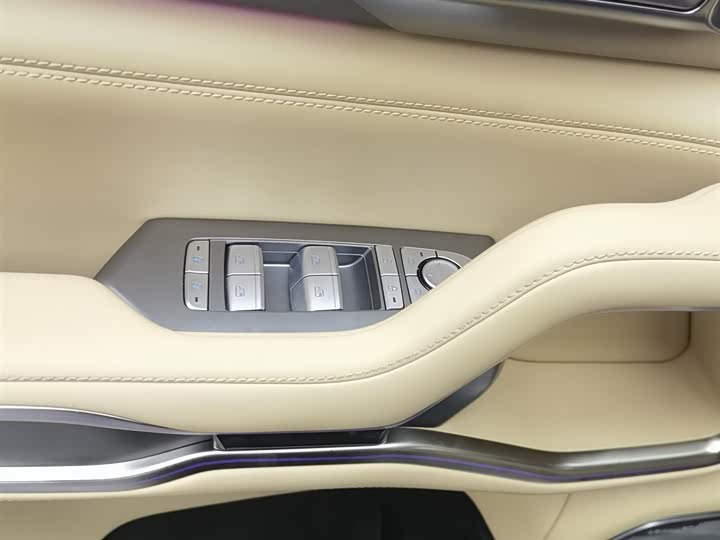 BYD FangChengBao Leopard 8 2025 2025款 智勇旗舰版 7座