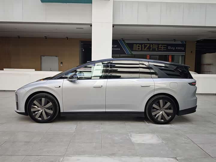 LiXiang i8 2025 2025款 标准版