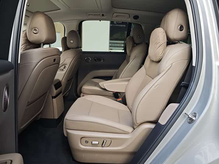 LiXiang i8 2025 2025款 标准版