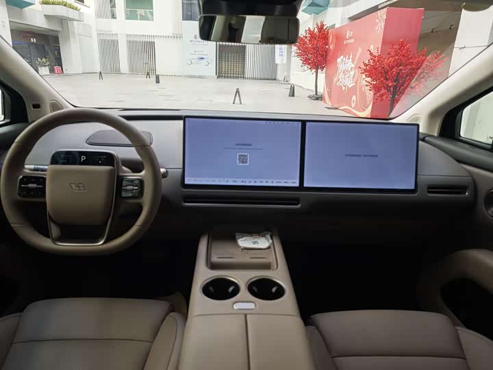 LiXiang i8 2025 2025款 标准版