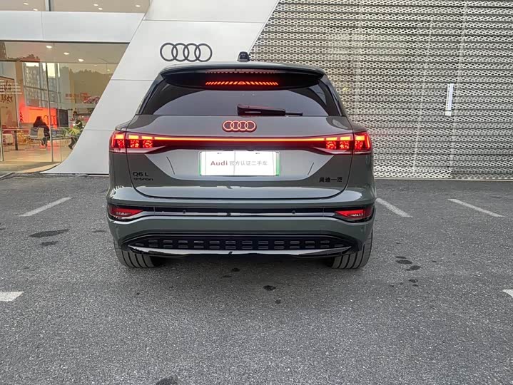 Audi Q6L e-tron 2026 2026款 首发领航版