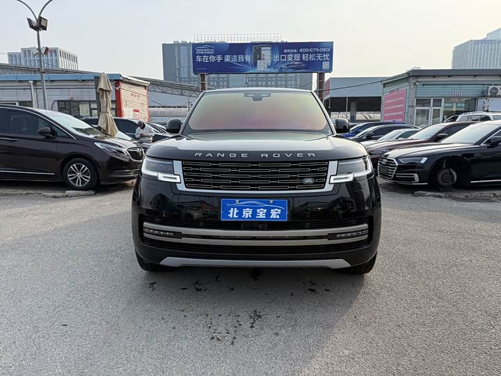 Land Rover Range Rover 2025 2025款 3.0 L6 400PS 盛世加长版