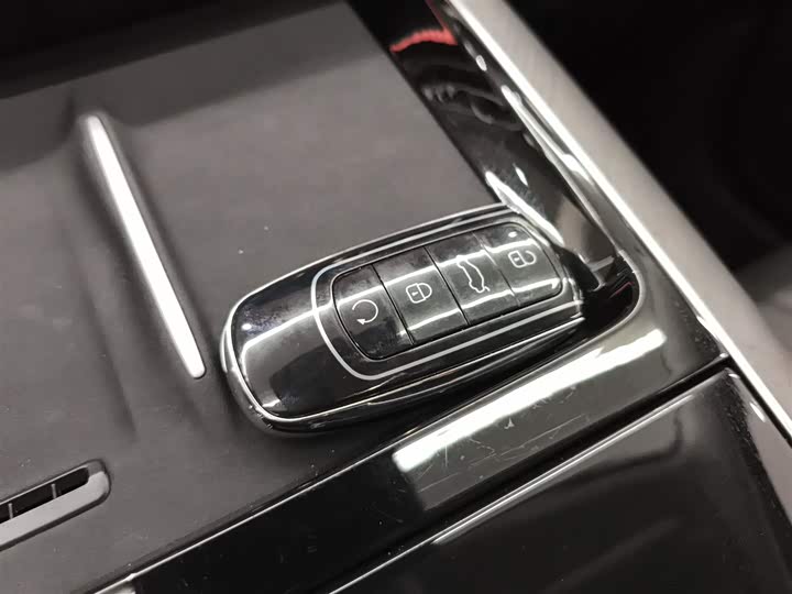 Chery Tiggo 9 2025 2025款 2.0T 双离合两驱黑武士版 5座