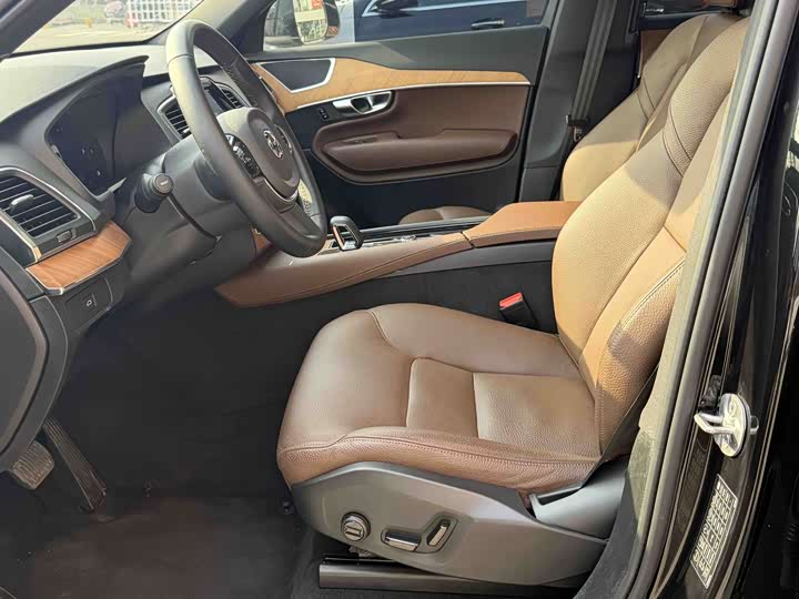 Volvo XC90 2024 2024款 B5 智行豪华版 5座