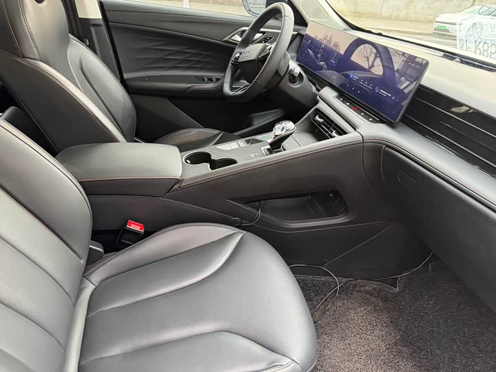 Roewe RX5 2023 2023款 1.5T 超感精英版