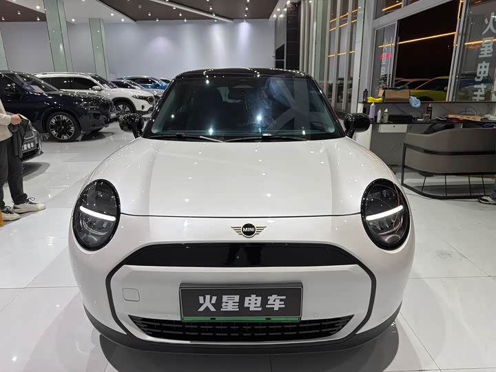 Mini Cooper 2025 2025款 456km COOPER E 经典派
