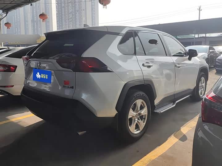 Toyota RAV4 2024 2024款 2.0L CVT两驱都市版