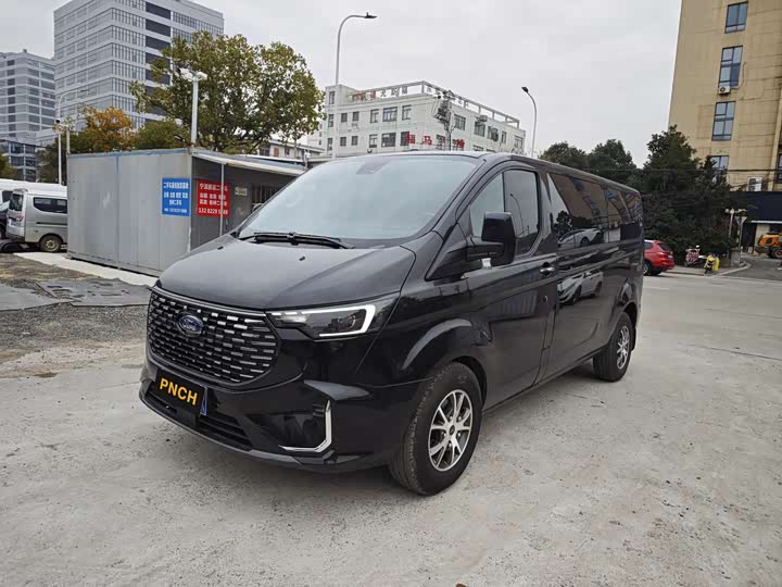 Ford Transit 2023 2023款 2.0T柴油自动商旅型中轴低顶7/8/9座