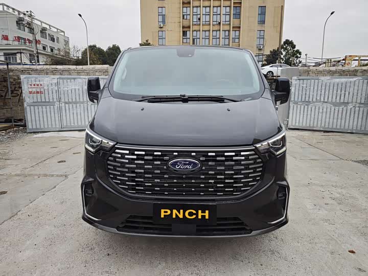 Ford Transit 2023 2023款 2.0T柴油自动商旅型中轴低顶7/8/9座