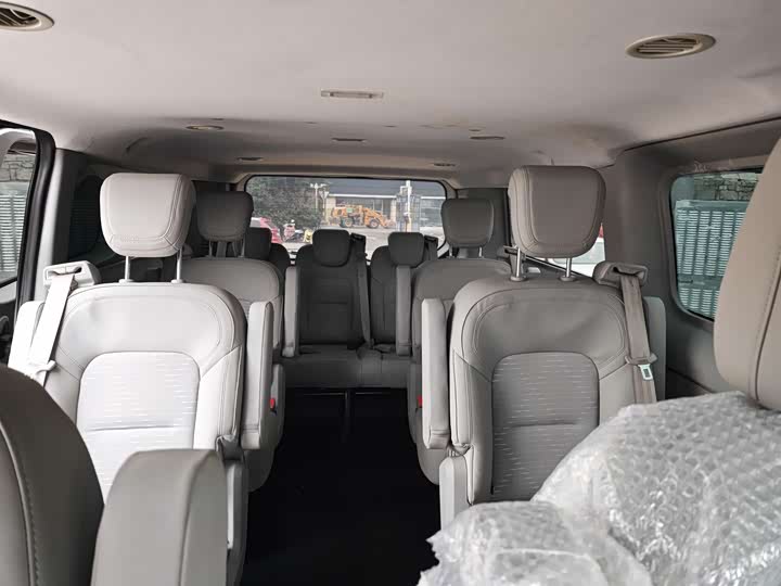 Ford Transit 2023 2023款 2.0T柴油自动商旅型中轴低顶7/8/9座