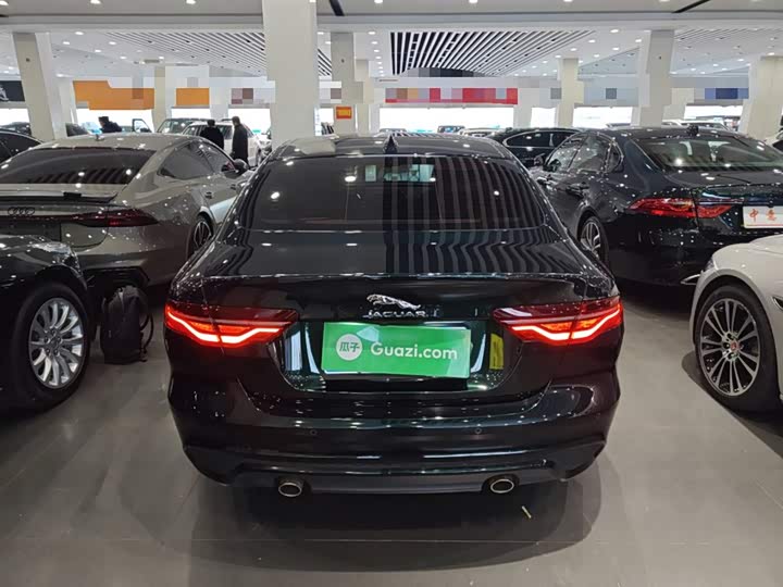 Jaguar XE L 2024 2024款 2.0T 250PS R-DYNAMIC S进取运动版
