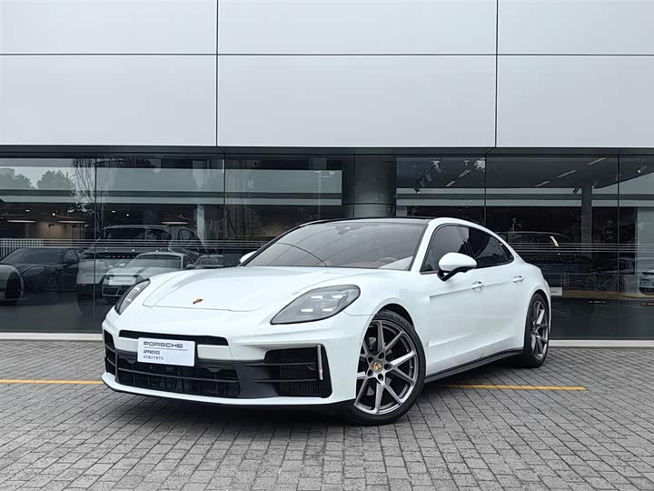 2026 Porsche Panamera