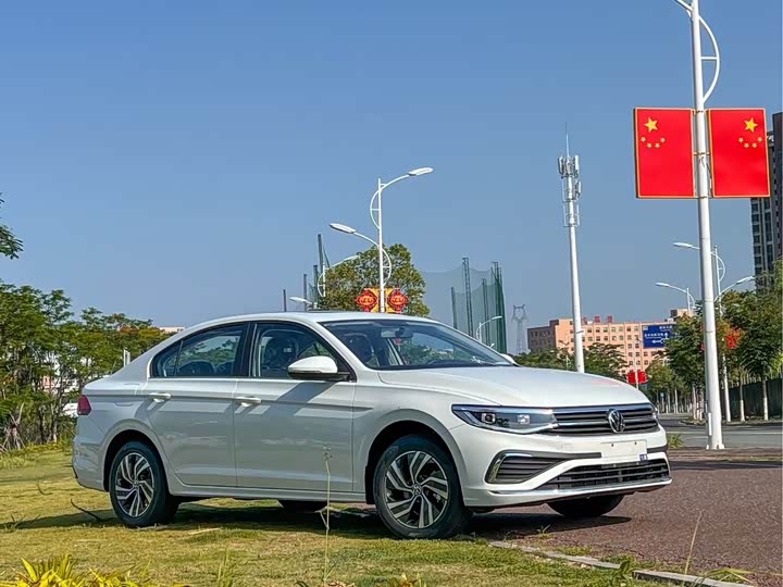 Volkswagen Bora 2025 2025款 200TSI DSG悦行导航版