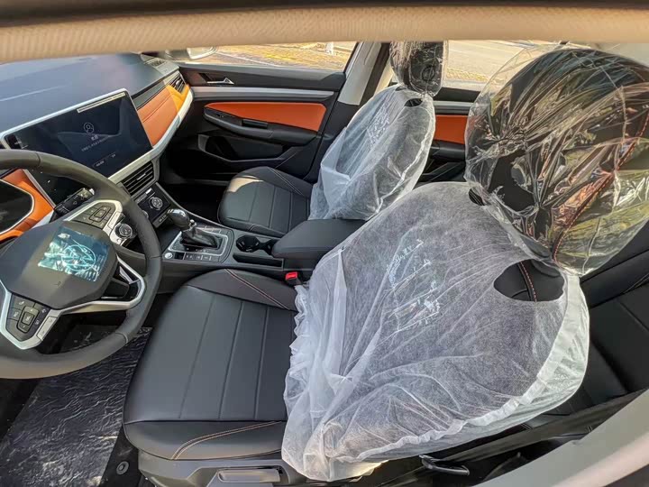 Volkswagen Bora 2025 2025款 200TSI DSG悦行导航版