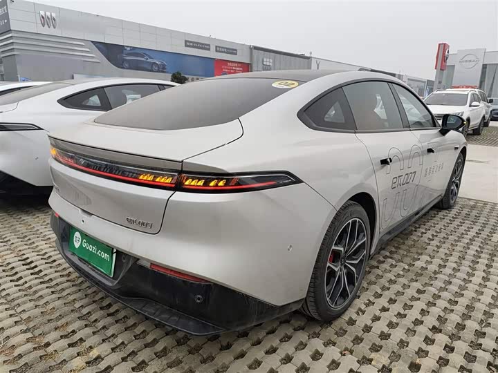 Dongfeng Yipai eπ 007 2025 2025款 纯电 565四驱Max领航版