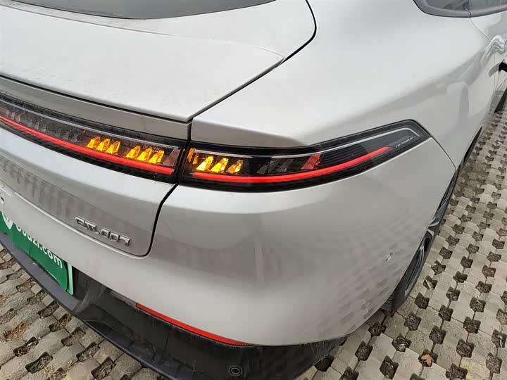 Dongfeng Yipai eπ 007 2025 2025款 纯电 565四驱Max领航版